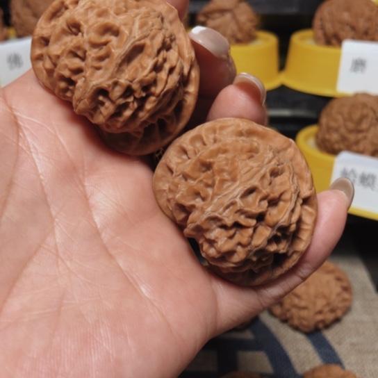 文玩核桃把件宫灯42全品白茬