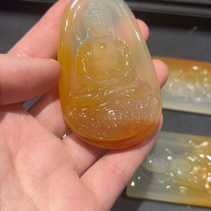 石英质玉（黄龙玉）未镶嵌黄龙玉