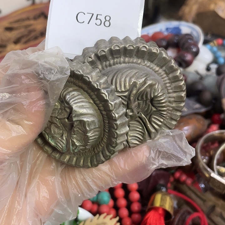 @***有瓷片C758号工艺品