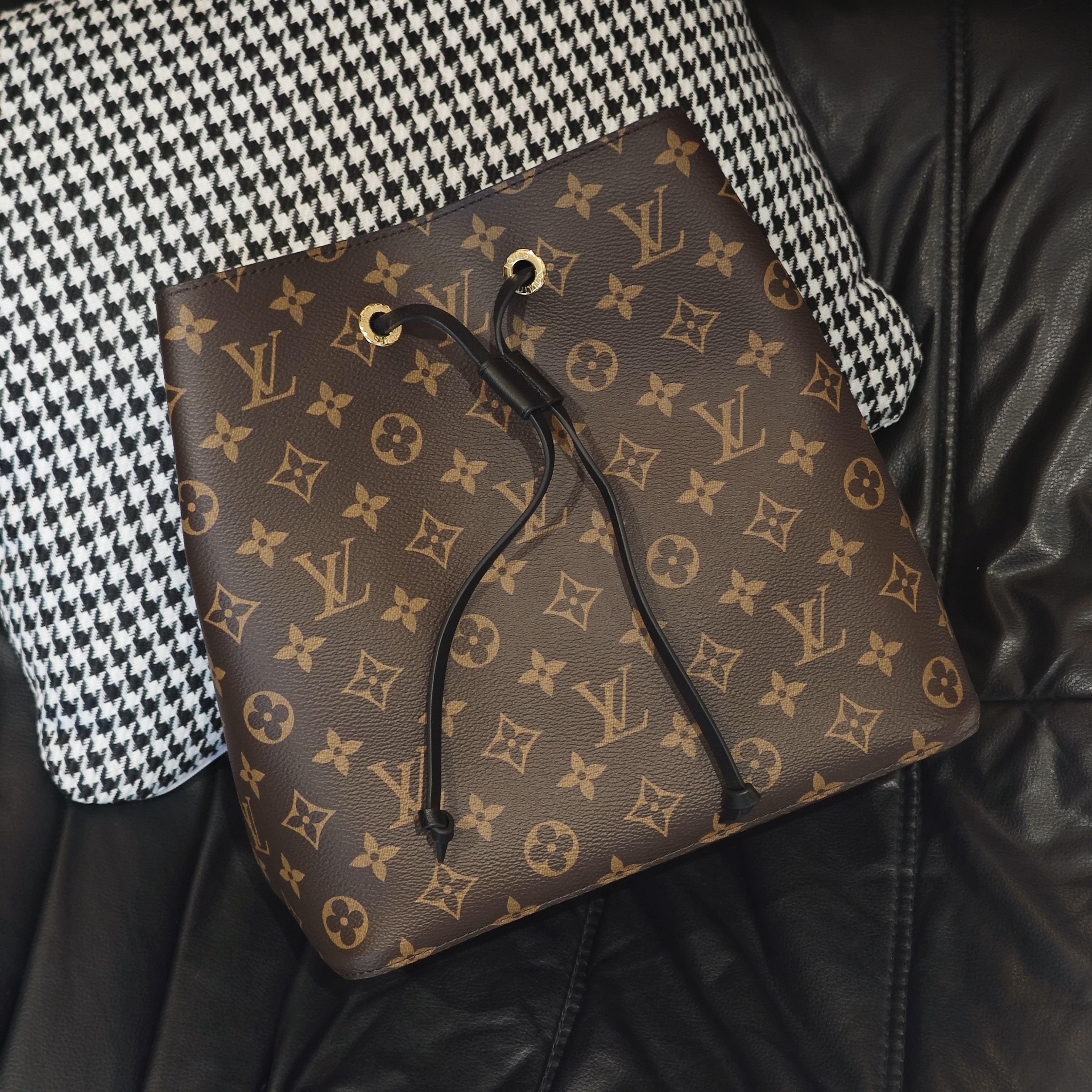 99新 LouisVuitton/路易威登 奢品阁/LV/老花/黑水桶