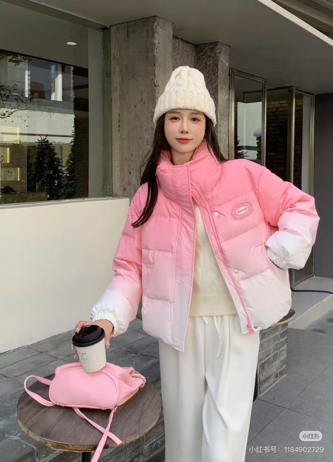 立领宽松显瘦羽绒女红白拼色冬季面包服