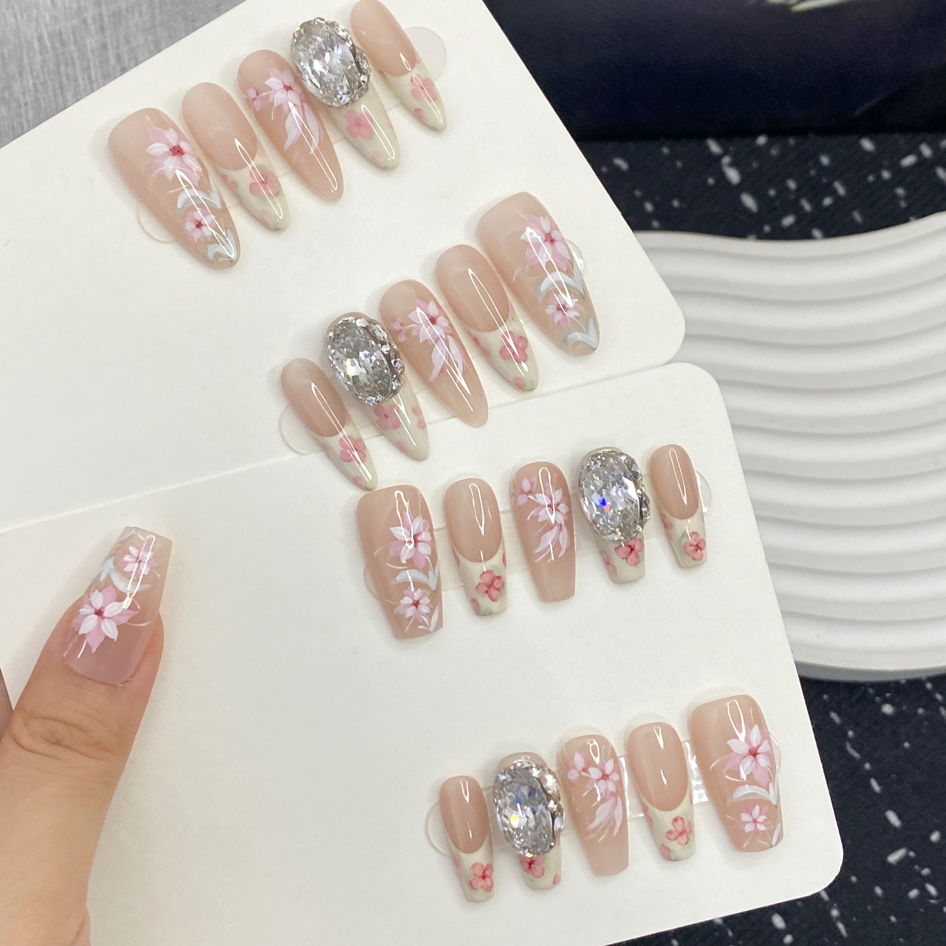 水彩手绘花法式【花屿】高碳锆石鸽子蛋纯手工穿戴甲