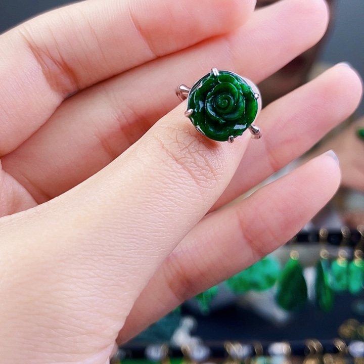 翡翠戒指银S925镶嵌饰品