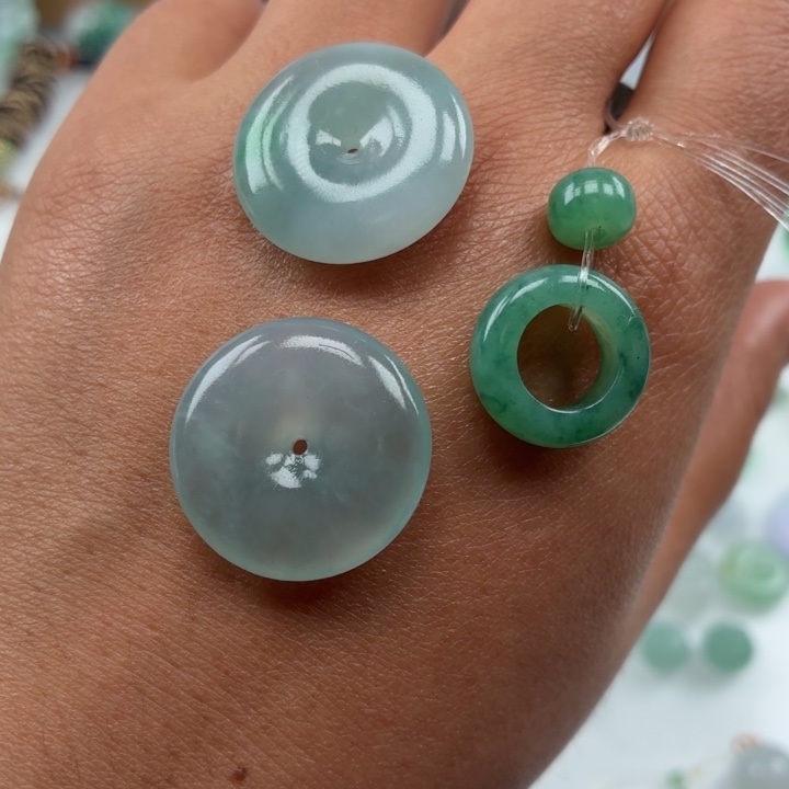 定制翡翠未镶嵌纯A