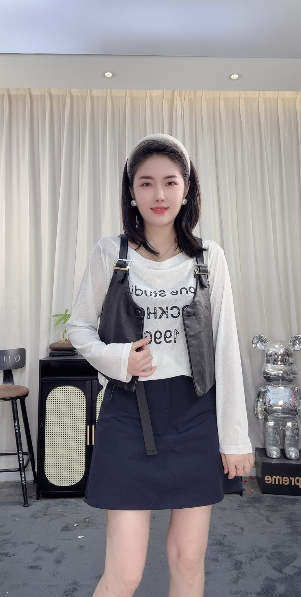 【华姐】新款短款马甲纽扣修身型V领背带薄款气质网红上衣纯欲风
