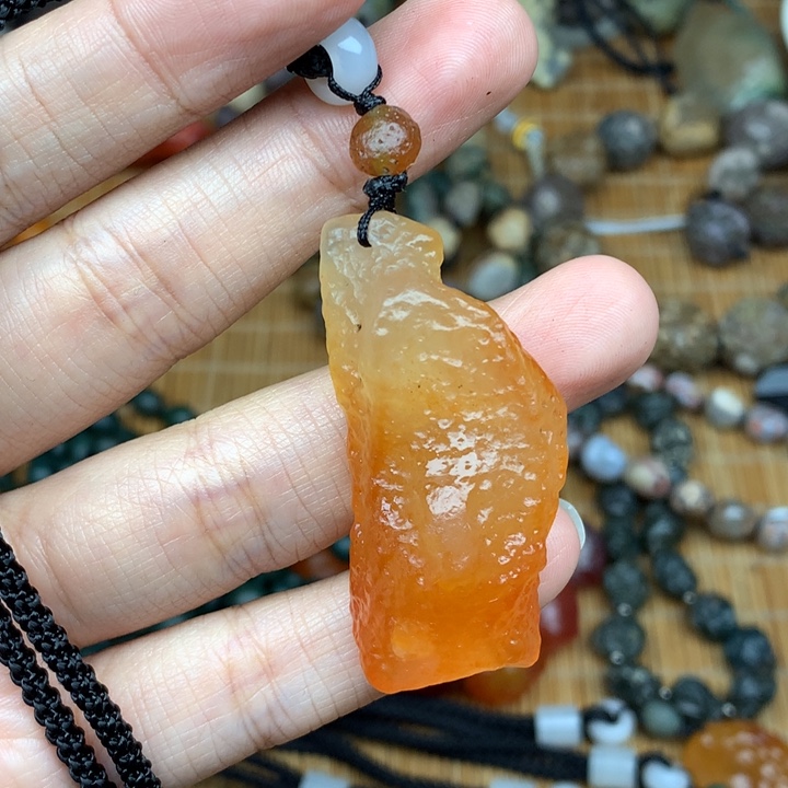 玛瑙/玉髓珠宝半成品未镶嵌碧**霞