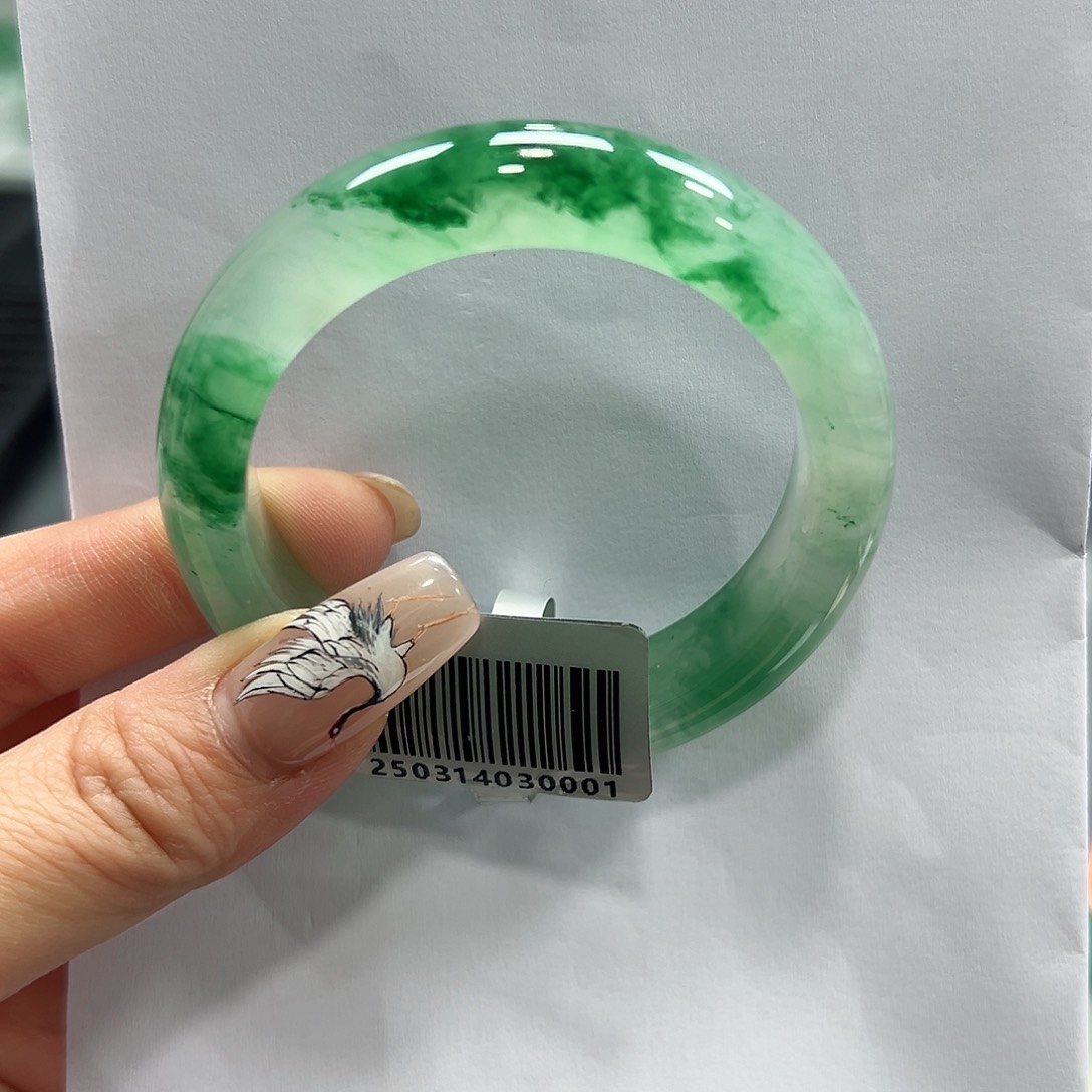 石英质玉手镯未镶嵌晼**?