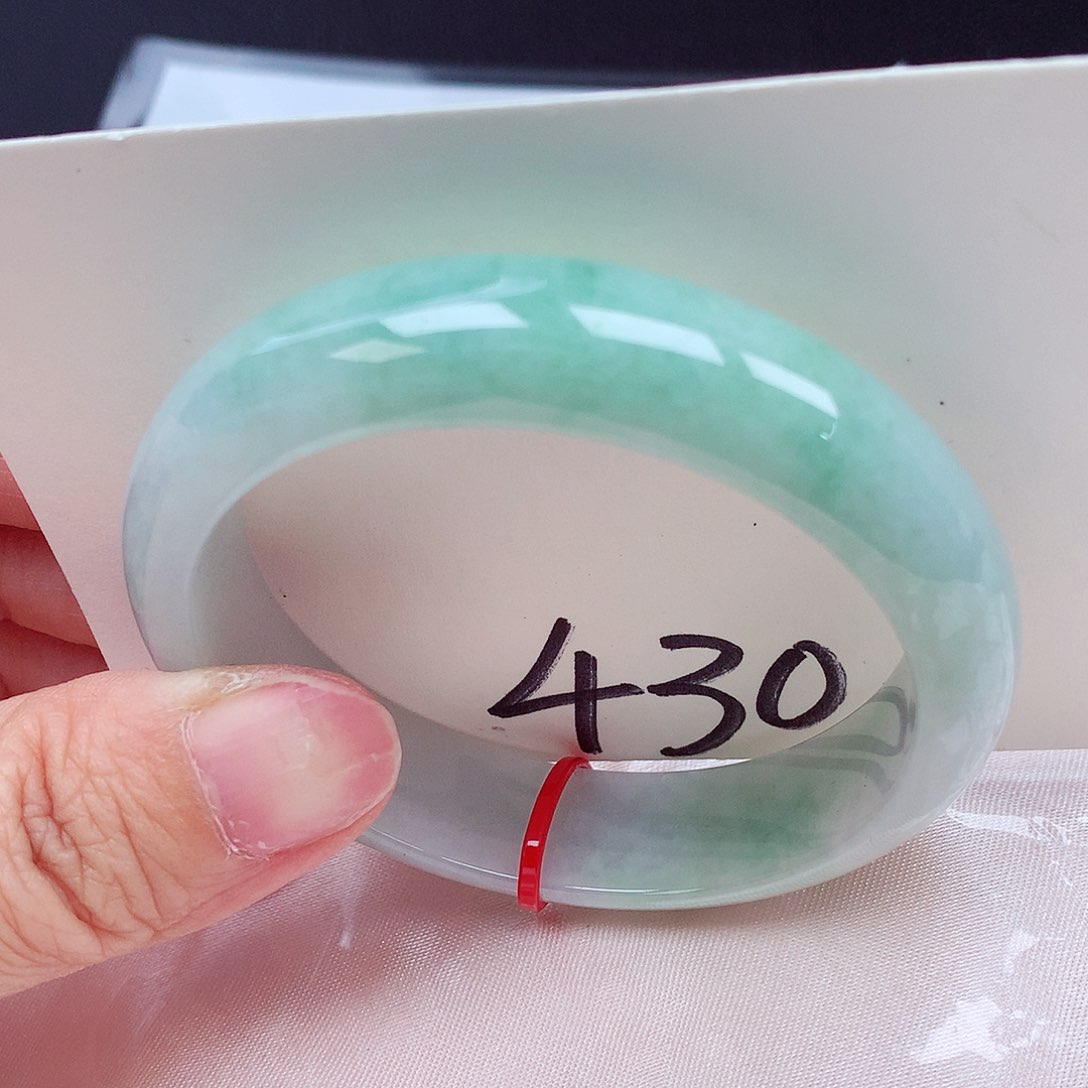 翡翠未镶嵌手镯翡翠