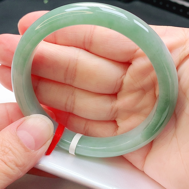 翡翠手镯未镶嵌手镯59