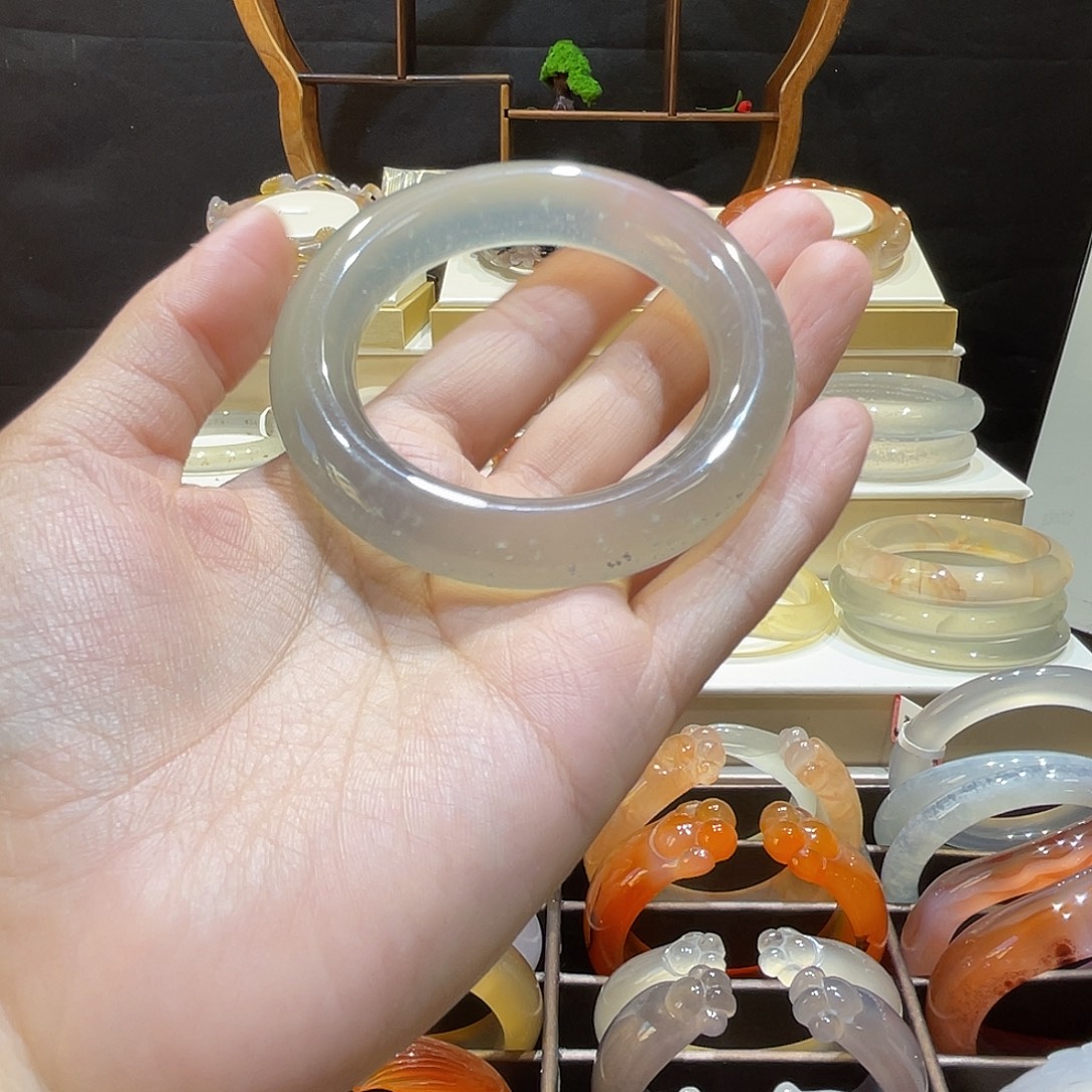 *****玛瑙/玉髓未镶嵌手镯