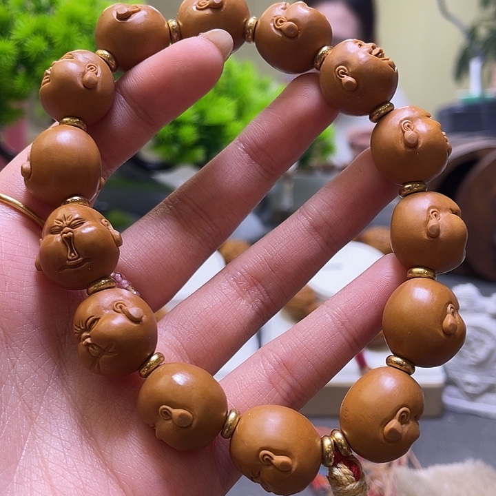 围***汇吊坠橄榄核橄榄核雕