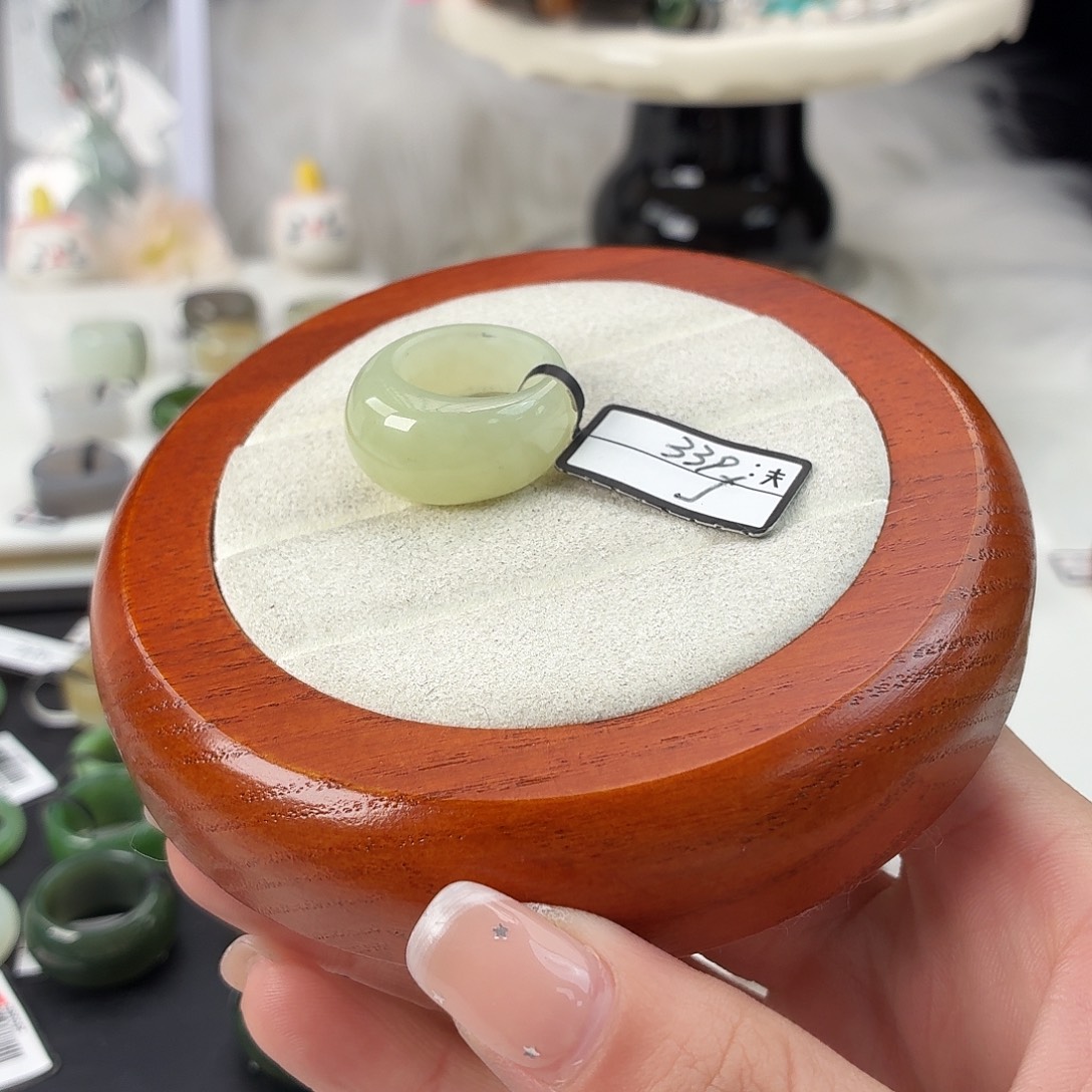 和田玉未镶嵌戒指Q119晴水馒头内径16.0