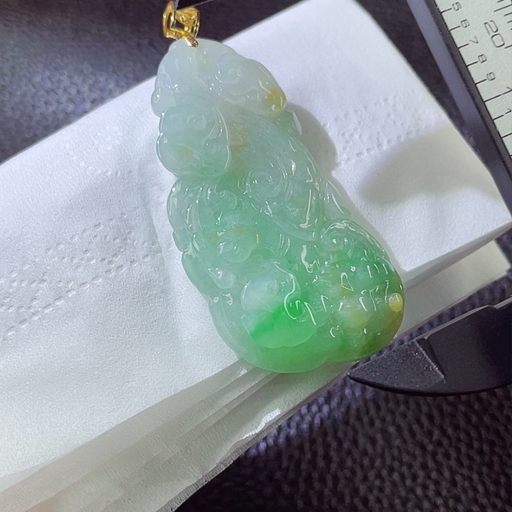 定制翡翠18K金镶嵌翡翠