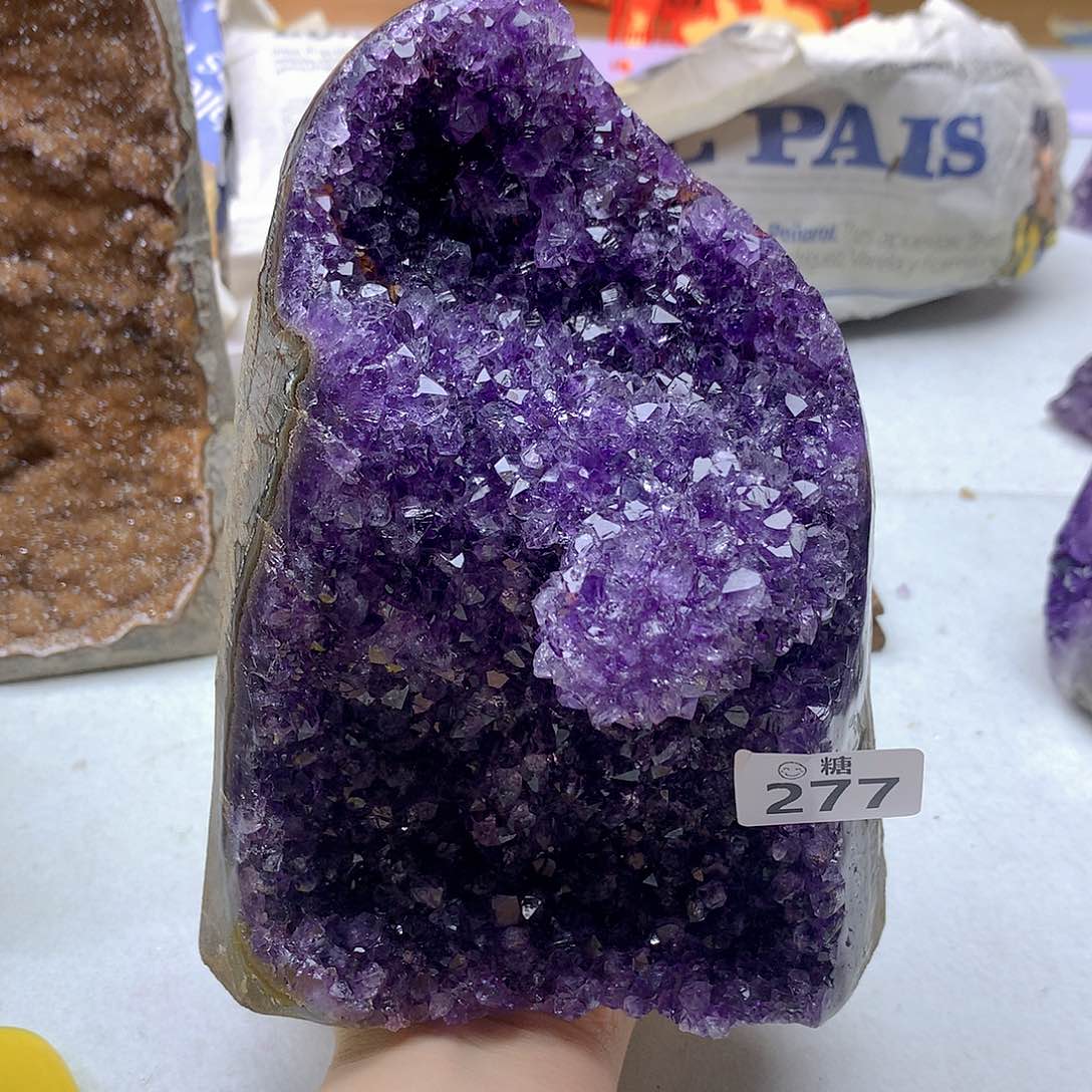 水晶大型摆件（非配饰）未镶嵌