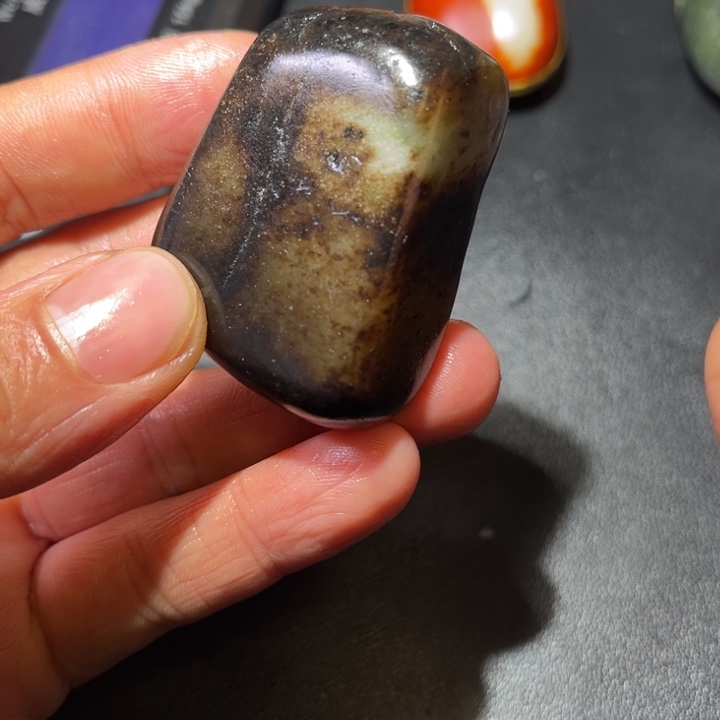 和田玉未镶嵌珠宝奇石