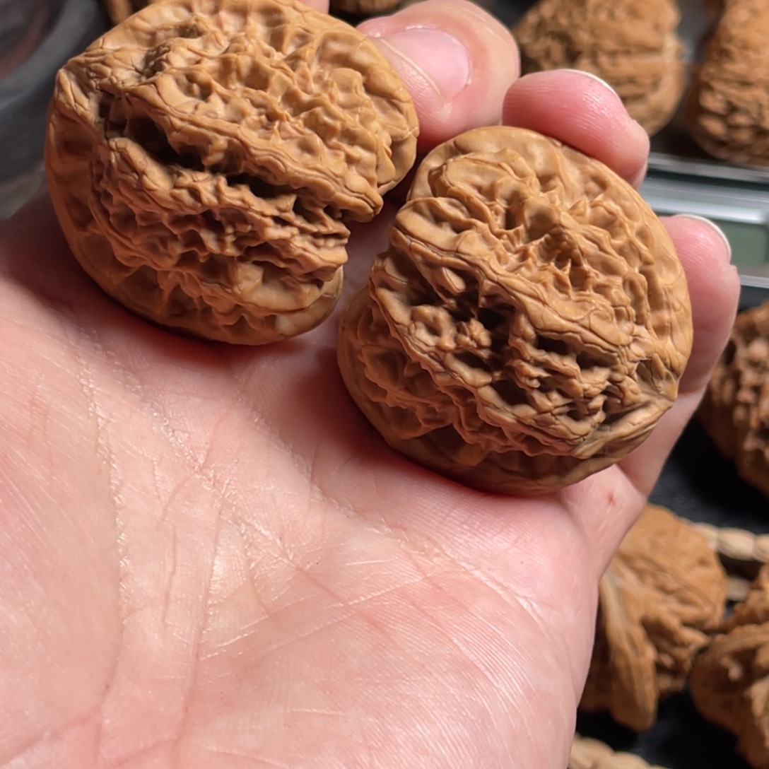 吊坠文玩核桃野牛