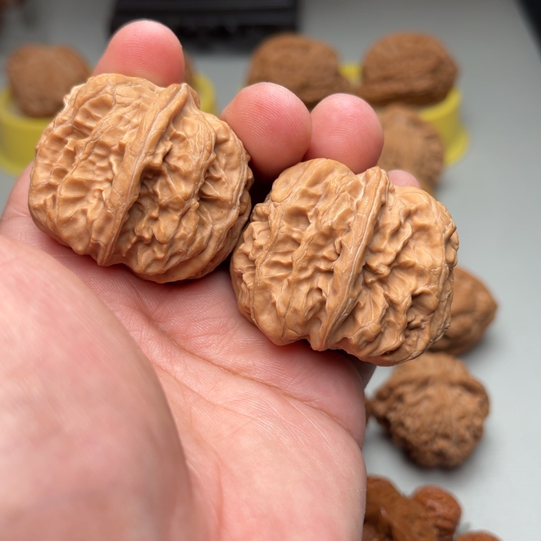 文玩核桃吊坠方块