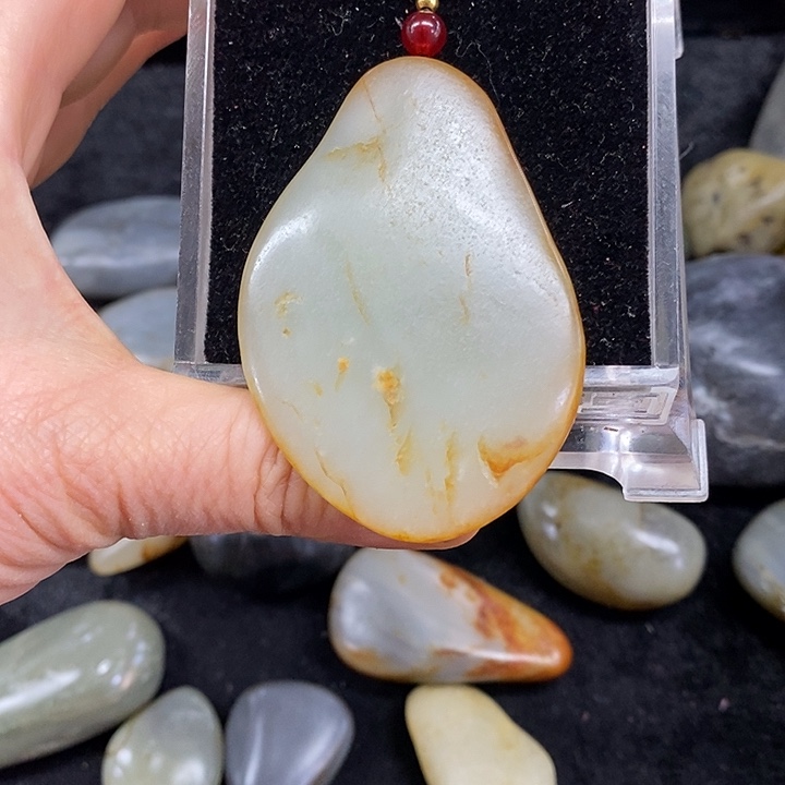 和田玉未镶嵌挂件