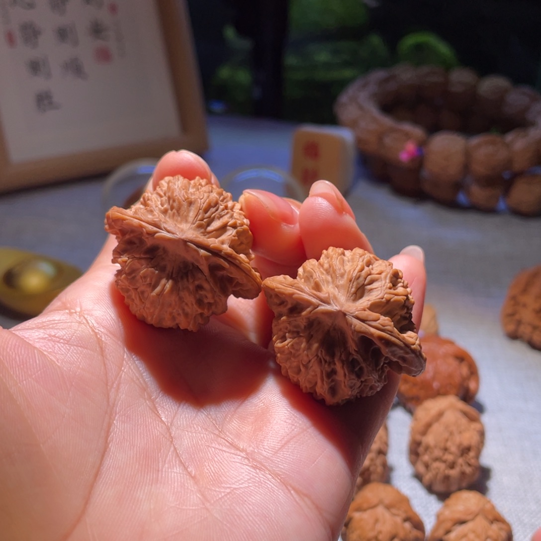 桃核把件37全品平顶狮子头