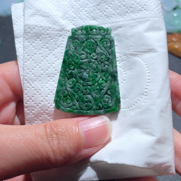 【闪购商品】翡翠颈饰未镶嵌天然翡翠