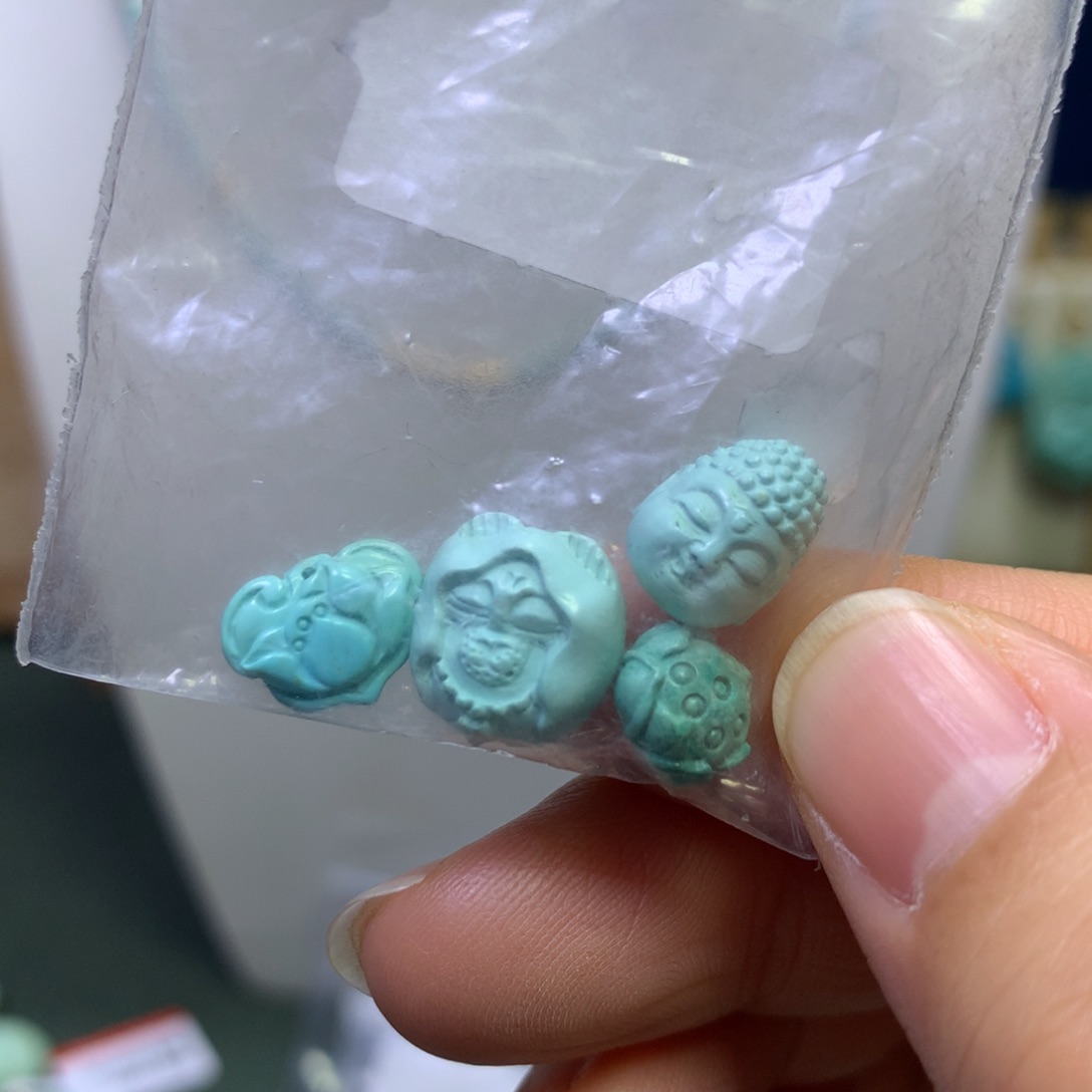 绿松石配饰未镶嵌