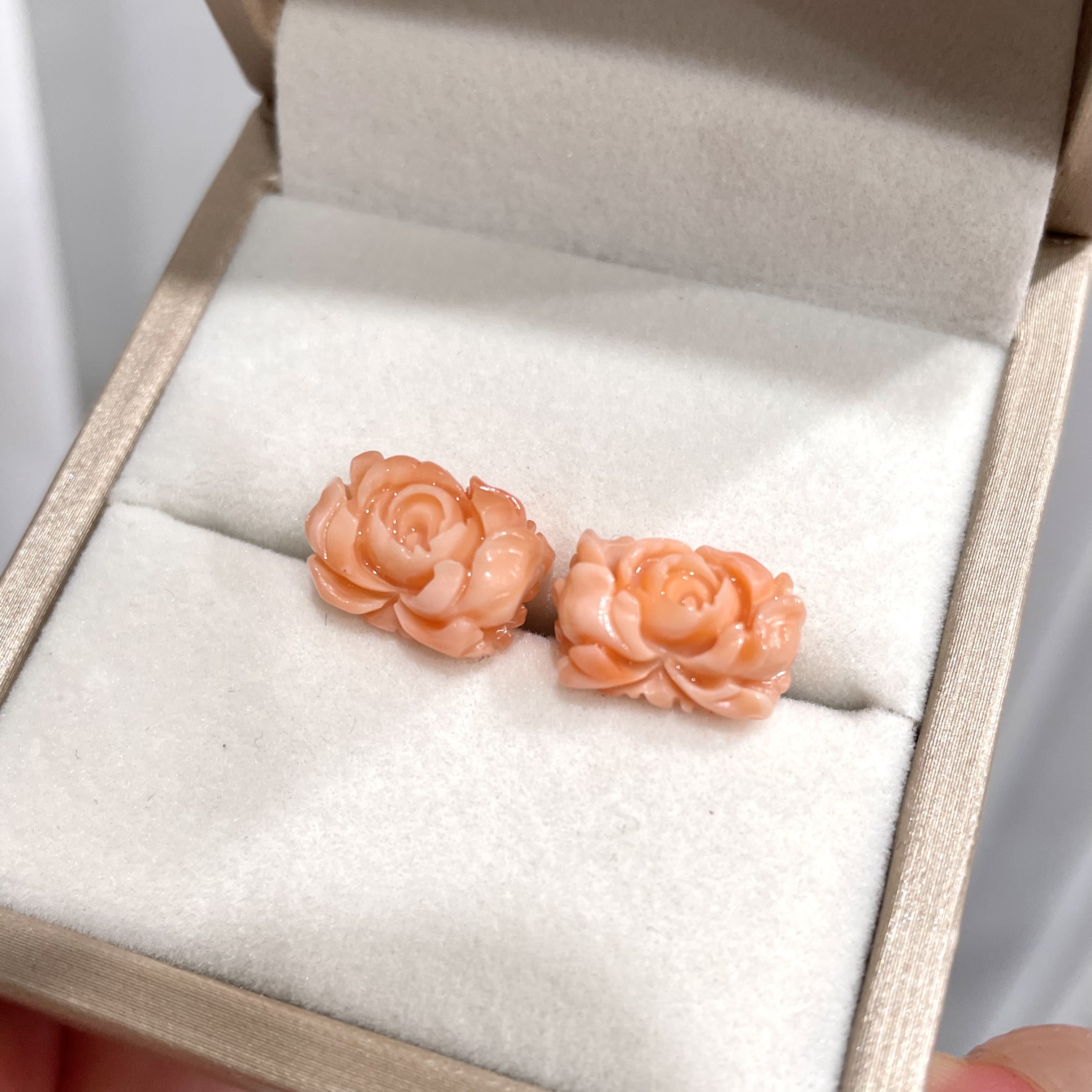 纯天然珊瑚莫莫牡丹花耳钉多样性发货