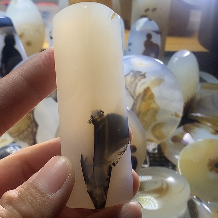 未镶嵌颈饰玛瑙/玉髓C****子