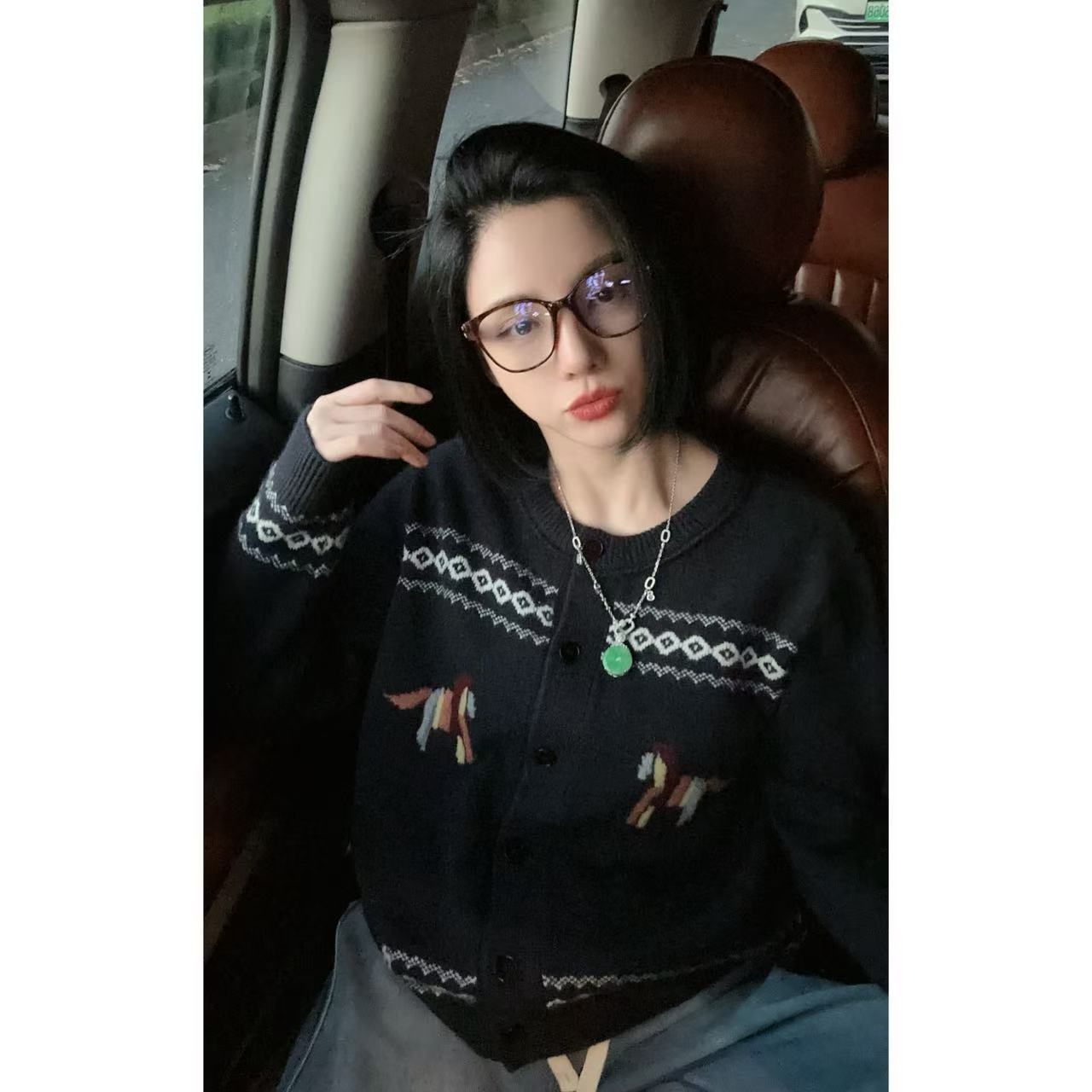 秋冬双马设计对称图形单排扣针织开衫5-12-25