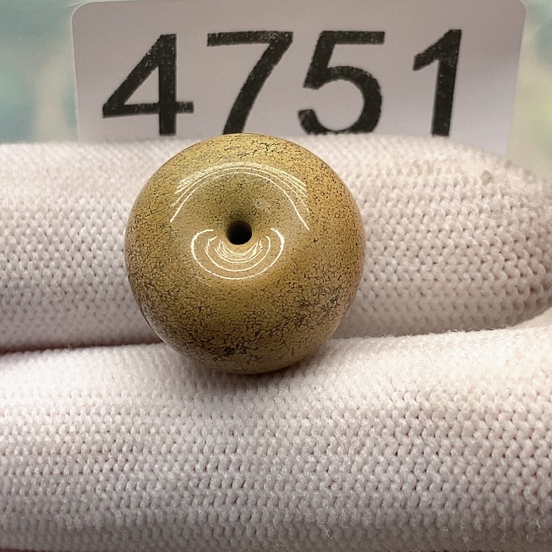 只***妳绿松石未镶嵌珠宝奇石