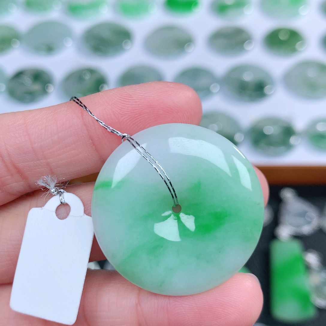 翡翠未镶嵌吊坠(不含链)32.5-5.5