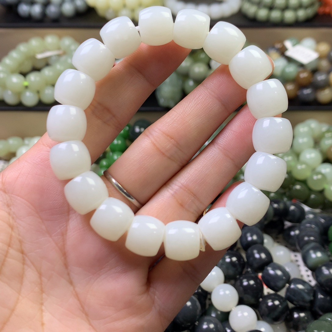 和田玉手链未镶嵌