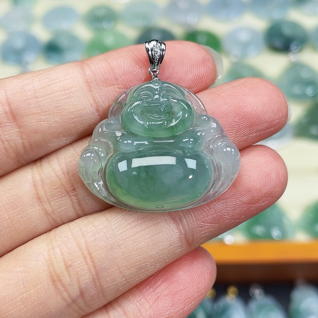 翡翠颈饰18K金镶嵌吊坠