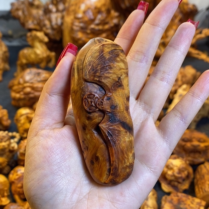 崖柏福气手把件手把件手把件