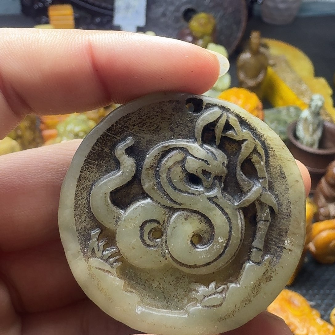 白玉菩提吊坠。。。