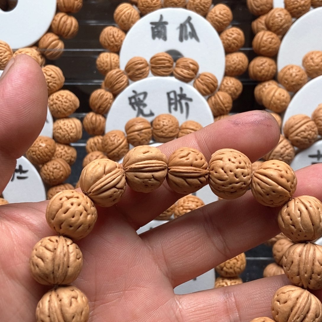 钟***情桃核吊坠精品桃核