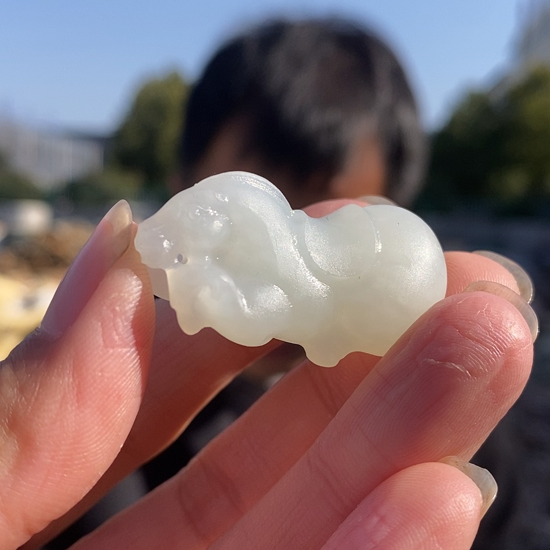 颈饰未镶嵌和田玉