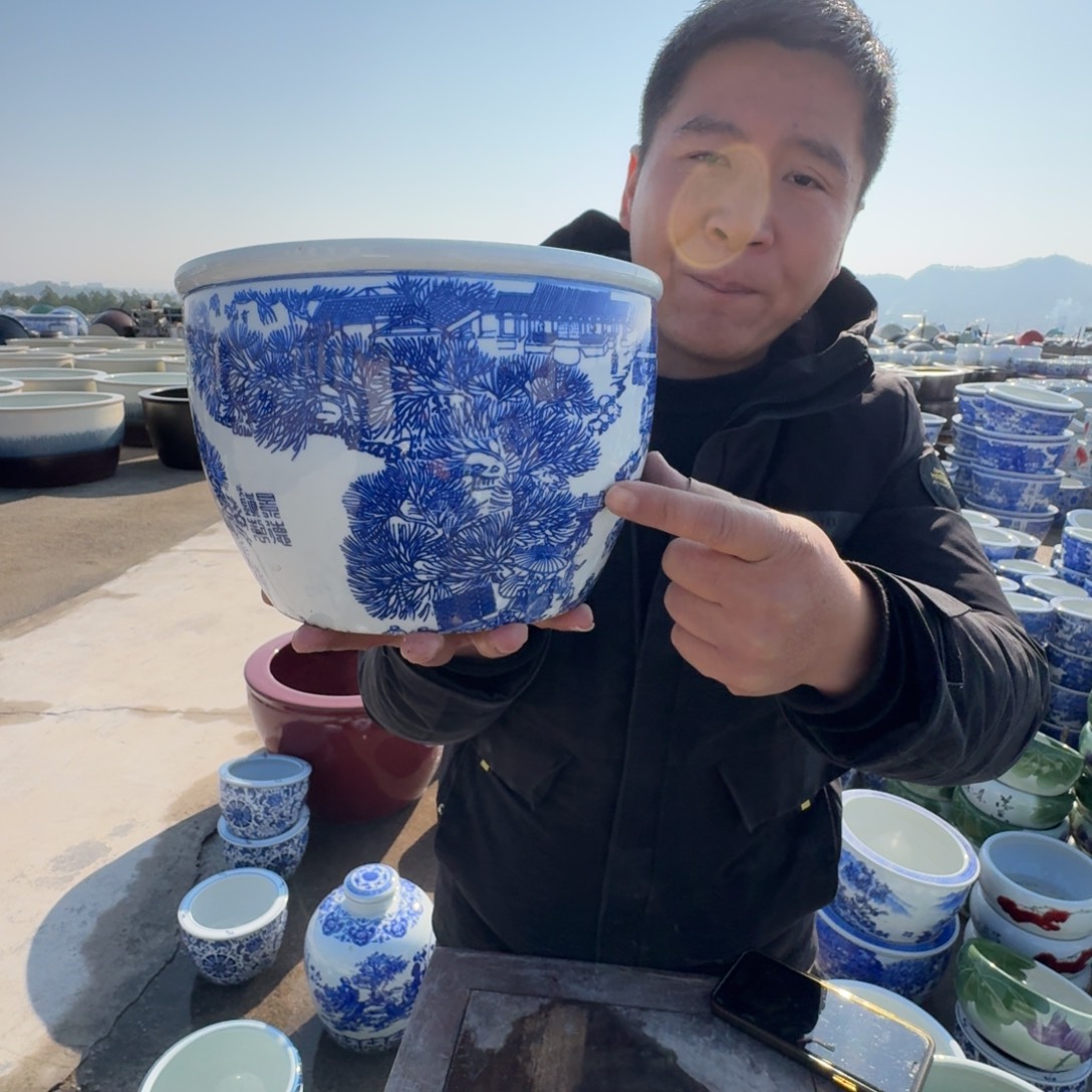 瓷片直径22，高15。。。。