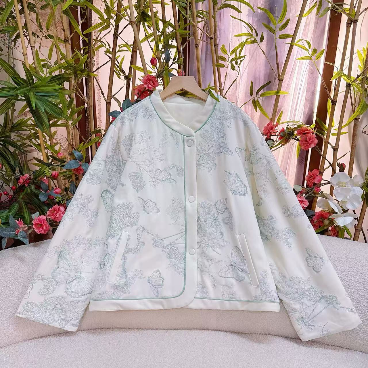 新中式国风立领重工刺绣长袖加厚短款气质百搭外套上衣宽松192