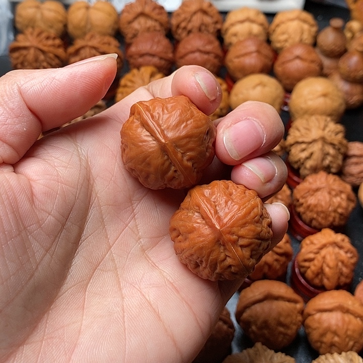 文玩核桃吊坠圆球