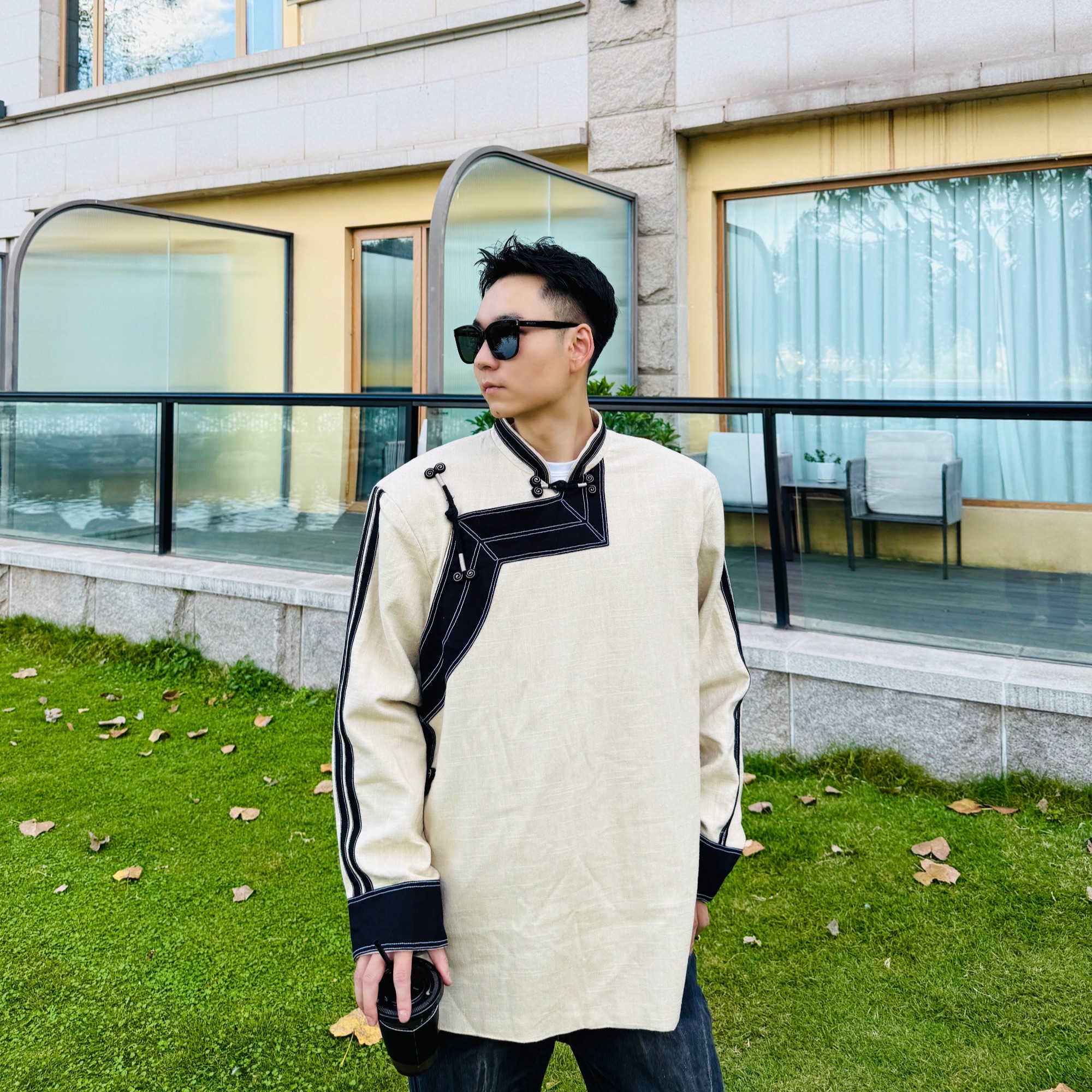 【洛地山褶】彝族美学设计款纯手工制作男士外套