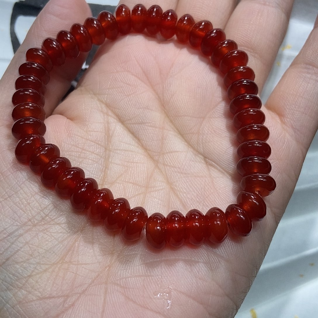 玛瑙/玉髓手串未镶嵌兔****儿