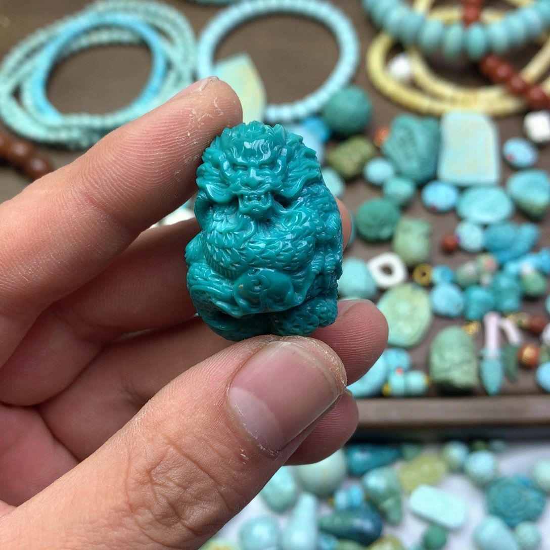 绿松石雕刻未镶嵌