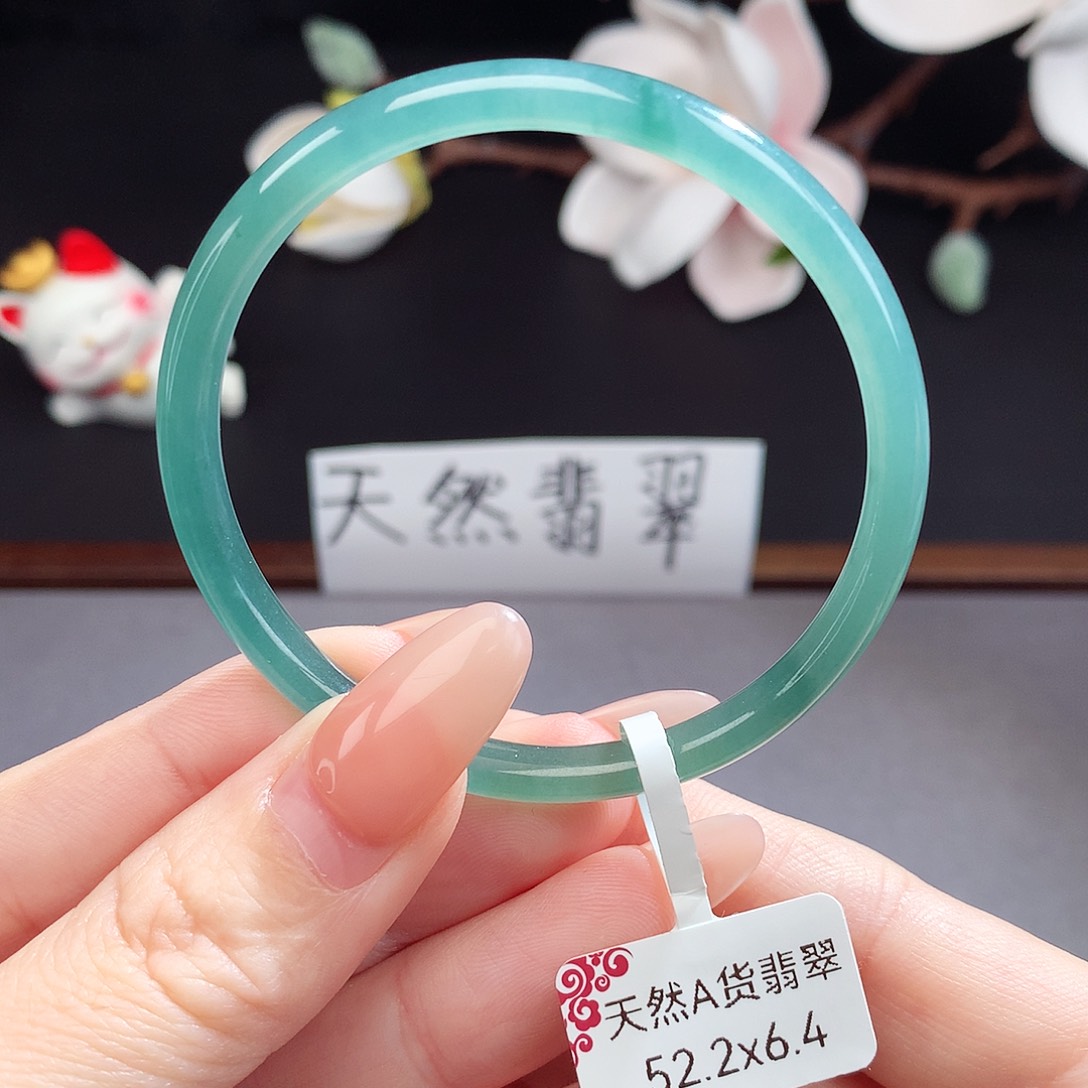 翡翠手镯（圆镯）未镶嵌