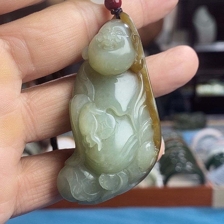 和田玉未镶嵌把件