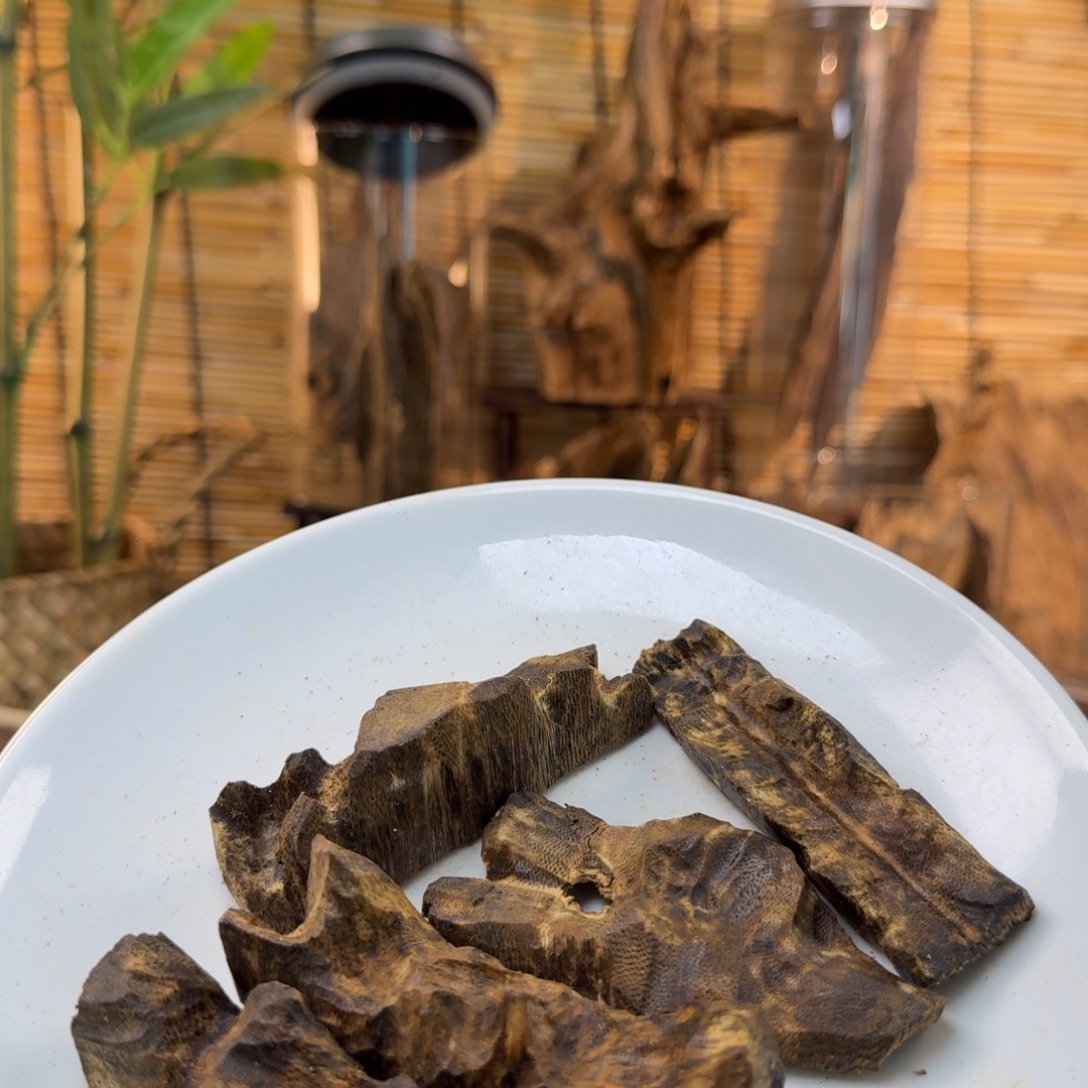 沉香碎屑沉香沉香包头52g