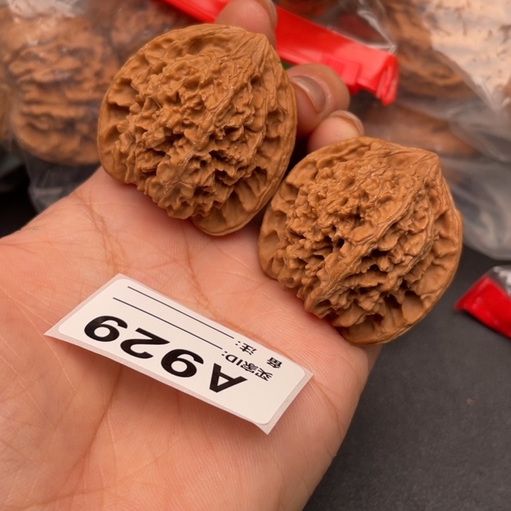 文玩核桃吊坠核桃