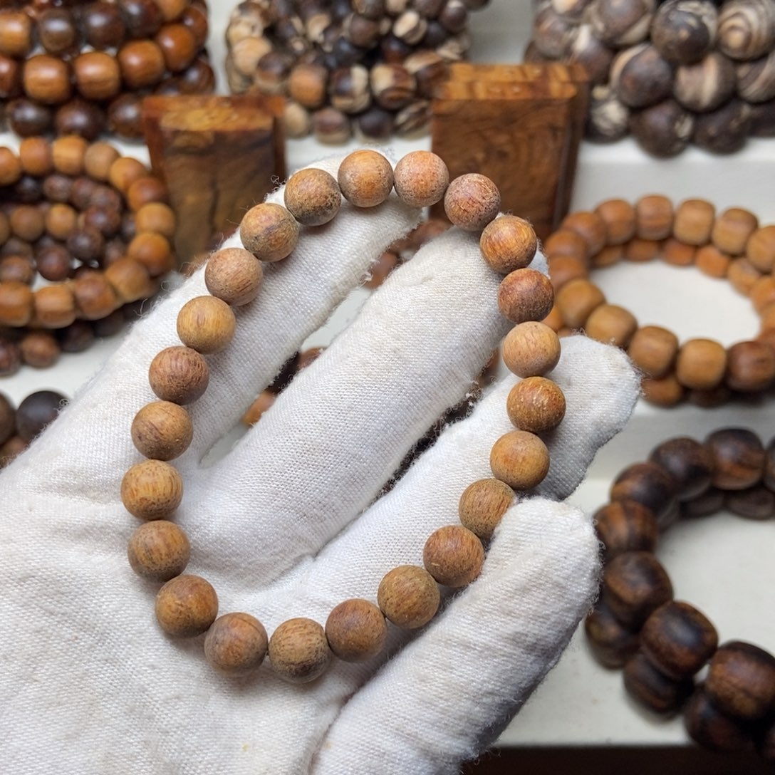 贡木福利0.8的手串