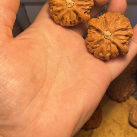 文玩核桃吊坠宫灯