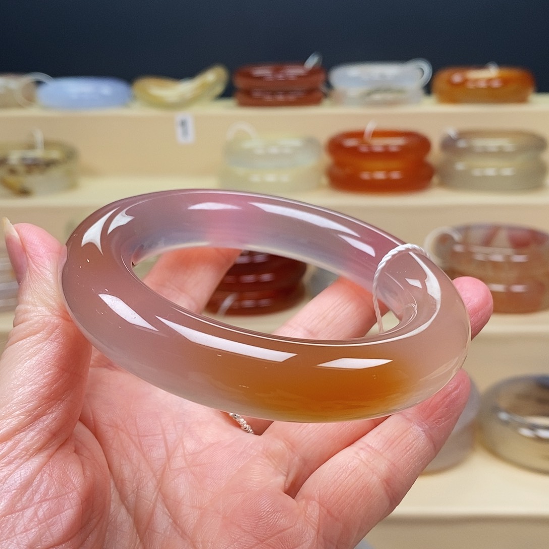 玛瑙/玉髓手镯未镶嵌