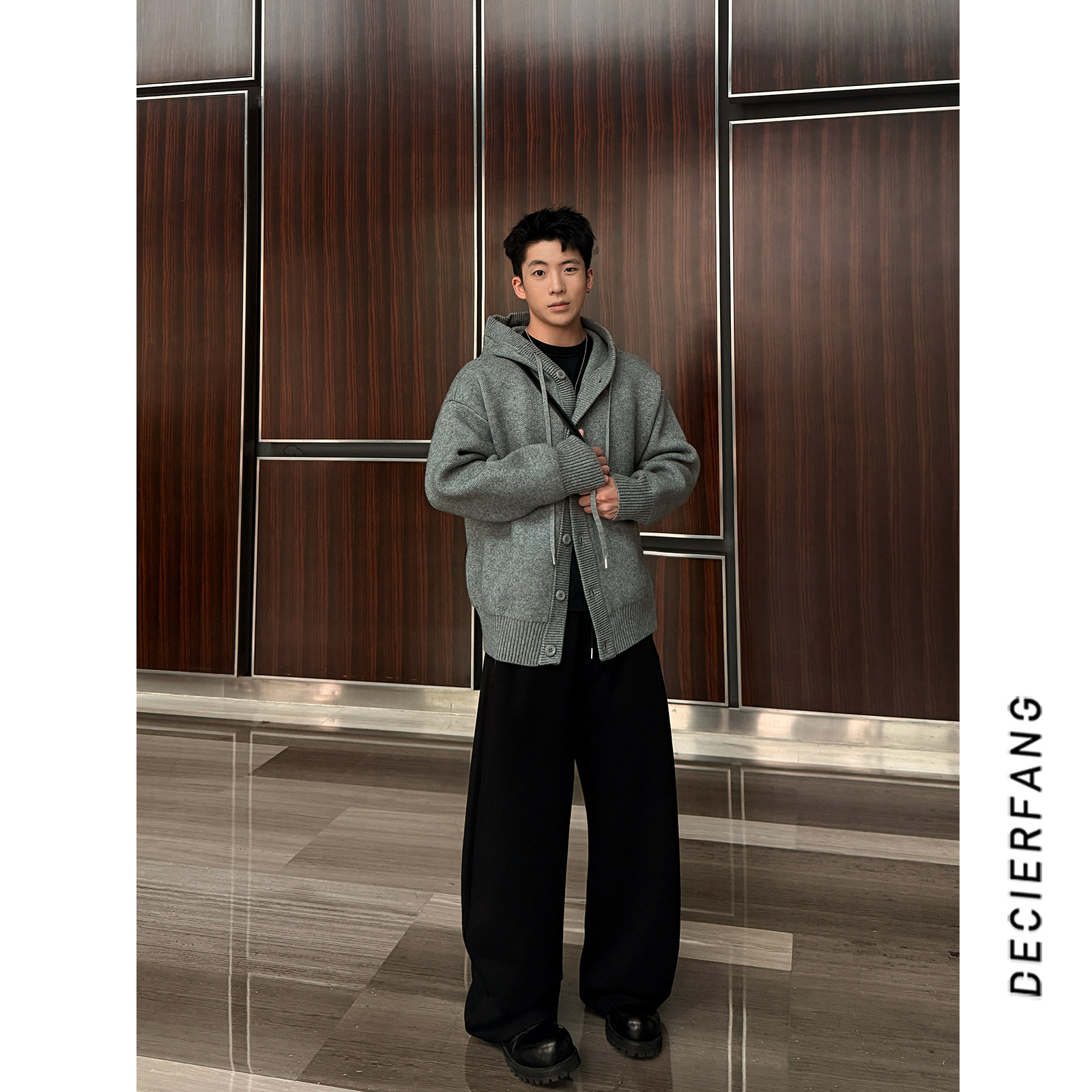 2025秋季新款连帽针织毛衣开衫休闲百搭男宽松情侣款长袖外套上衣
